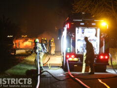 Pleziervaartuig gaat in vlammen op Oostvlietweg Leidschendam
