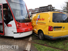 Tram komt in botsing met busje Laan van Wateringse Veld Den Haag