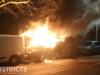 Bestelbus volledig uitgebrand na tweede brandstichting Kamperfoeliestraat Den Haag