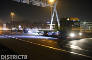 Afrit afgesloten door schade na aanrijding met RIMOB A4 Rijswijk