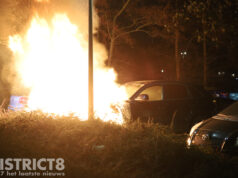 Geparkeerde auto gaat in vlammen op Dedemsvaartweg Den Haag