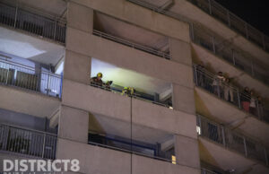 Flatbewoners opgeschrikt na brandstichting in centrale hal Jacob Schorerlaan Den Haag