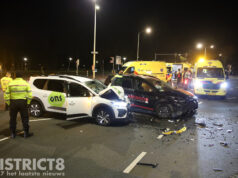 Meerdere gewonden na aanrijding tussen twee auto’s Veluweplein Den Haag