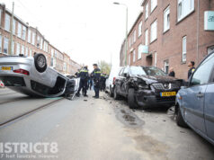 Auto belandt op z’n kop; bestuurder raakt gewond Steijnlaan Den Haag