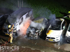 Meerdere geparkeerde voertuigen gaan in vlammen op na harde knal Van der Lelijstraat Delft