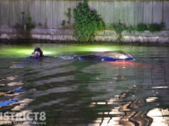 Auto raakt van dijk en raakt te water N220 Maasdijk