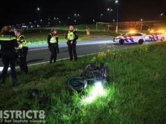 Motor onderuit in de bocht, twee gewonden Prinses Maximaplein Zoetermeer