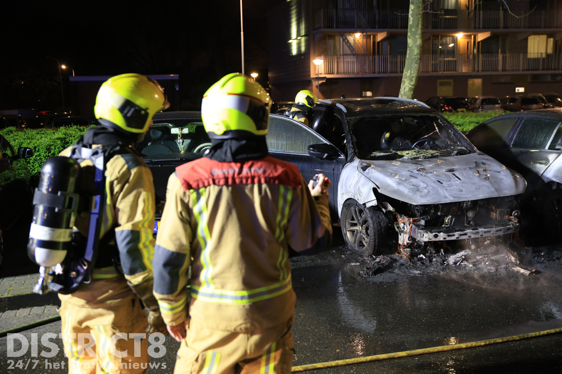 Meerdere auto’s beschadigd door brandstichting Willem van Cleeflaan Zoetermeer