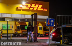 Onderzoek bij DHL in Den Hoorn mogelijk om drugs, douane houdt kaken stijf op elkaar Vrij-Harnasch Den Hoorn