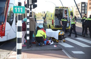 Jonge jongen op fiets aangereden door tram Laan van Wateringse Veld Den Haag