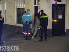 Scooterrijder klapt op geparkeerd busje en vlucht met één schoen Wesselsstraat Den Haag