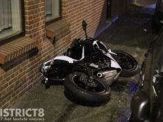 Motorrijder gewond na aanrijding met busje Loosduinsekade Den Haag