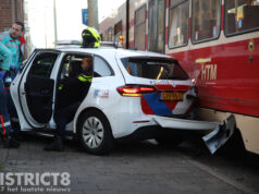 Politieagenten gewond bij aanrijding met tram Om-en-Bij Den Haag