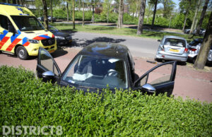 Veel schade na ongeval met geparkeerde auto’s Meppelweg Den Haag