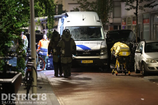EOD ingezet na aantreffen flitspoeder bij inval Mijdrechtstraat Den Haag
