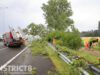Grote boom waait om en belandt op snelweg: weg urenlang deels dicht A13 Delft/Rotterdam