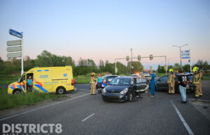 Gewonden na aanrijding tussen twee personenauto’s Prinses Beatrixlaan Rijswijk