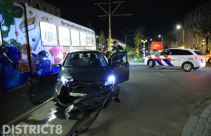 Flinke schade na ongeval tussen personenauto en tram Derde Werelddreef Delft