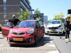 Twee voertuigen flink beschadigd na aanrijding Tanthofdreef Delft