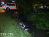 Voertuig beland in sloot Galgeweg Naaldwijk