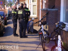 Politie rukt groot uit na bedreiging met mes Oudemansstraat Den Haag