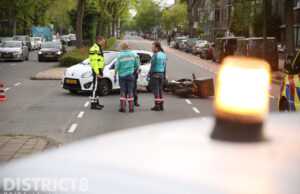 Bezorger zwaargewond na botsing met automobilist Vreeswijkstraat Den Haag