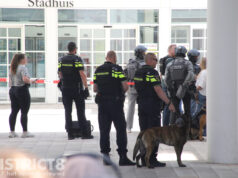 Man (28) aangehouden na verdachte situatie in Stadhuis Den Haag Spui
