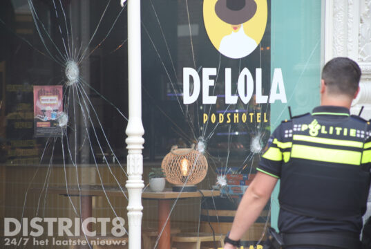 Man probeert brand te stichten na vernieling van hotelgevel Haagsche Bluf Den Haag