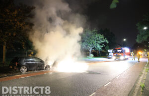 Twee auto’s zwaar beschadigd na brand, vermoedelijk brandstichting Dr. H.J. van Mooklaan Rijswijk