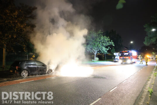 Twee auto’s zwaar beschadigd na brand, vermoedelijk brandstichting Dr. H.J. van Mooklaan Rijswijk