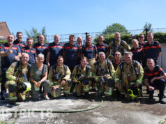 Verrassingsafscheid voor brandweerman Cock Kuipers na ruim 45 jaar dienst Den Hoorn