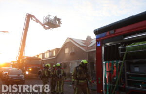 Grote woningbrand na ontploffing fatbike-accu, vijf gewonden Duinstraat Monster