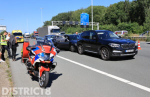 Politie voert BTGV uit op inzittenden van auto tijdens afhandeling van ongeval A4 Rijswijk