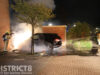 Geparkeerde auto zwaar beschadigd door brand Weideland Den Hoorn