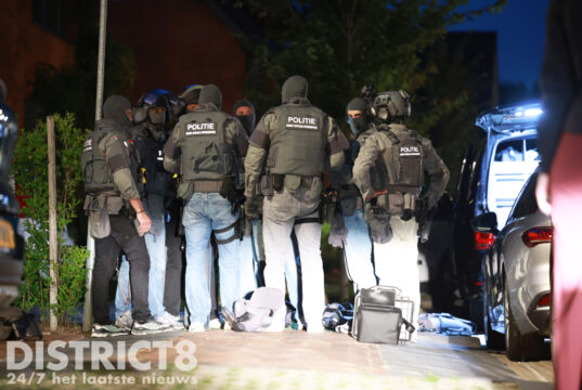 Grote politieactie na melding van gijzeling, politie-inval op laatste moment afgeblazen Gugelhof Delft