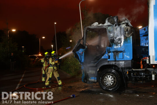 Cabine van vrachtwagen verwoest door brand Franklinstraat ‘s-Gravenzande