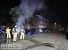 Geparkeerde auto zwaar beschadigd door brand Wouwstraat Delft