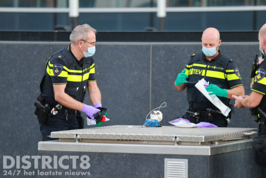 Politie doet onderzoek naar verdacht pakketje voor European Patent Office Patentlaan Rijswijk
