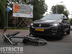 Kind op fiets botst met automobiliste Hengelolaan Den Haag