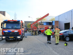 Brandweer schaalt op naar middelbrand na brand in fabriek Rotterdamseweg Delft