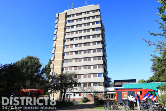 Meerdere bewoners van studentenflat ontruimd na brand op zevende etage Aan ’t Verlaat Delft