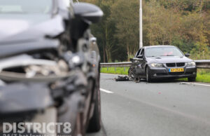 Flinke schade nadat auto achterop pechgeval botst N470 Delft