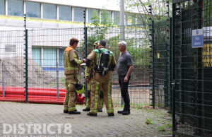 Persoon onwel tijdens werkzaamheden aan koelinstallatie Louise Henriëttestraat Den Haag