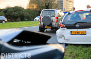 Vier auto’s beschadigd bij kop-staartaanrijding, flinke verkeershinder Kruithuisweg / N470 Delft