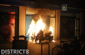 Geparkeerde MP3 in brand gestoken Apeldoornselaan Den Haag