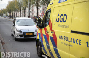 Kind op fiets aangereden door automobiliste Erasmusweg Den Haag