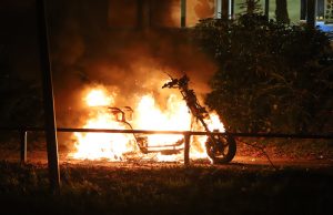 Scooter in brand gestoken Dr. Poelslaan Rijswijk