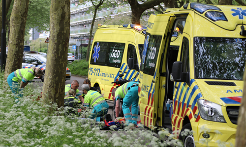 10 mei Scooterrijder zwaargewond na eenzijdig ongeval Mgr Bekkerslaan Rijswijk