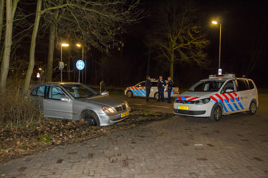 24 februari Auto klem in park na achtervolging Schiedam