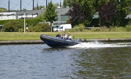 4 juli Brandweer haalt stoffelijk overschot uit het water Leiderdorp